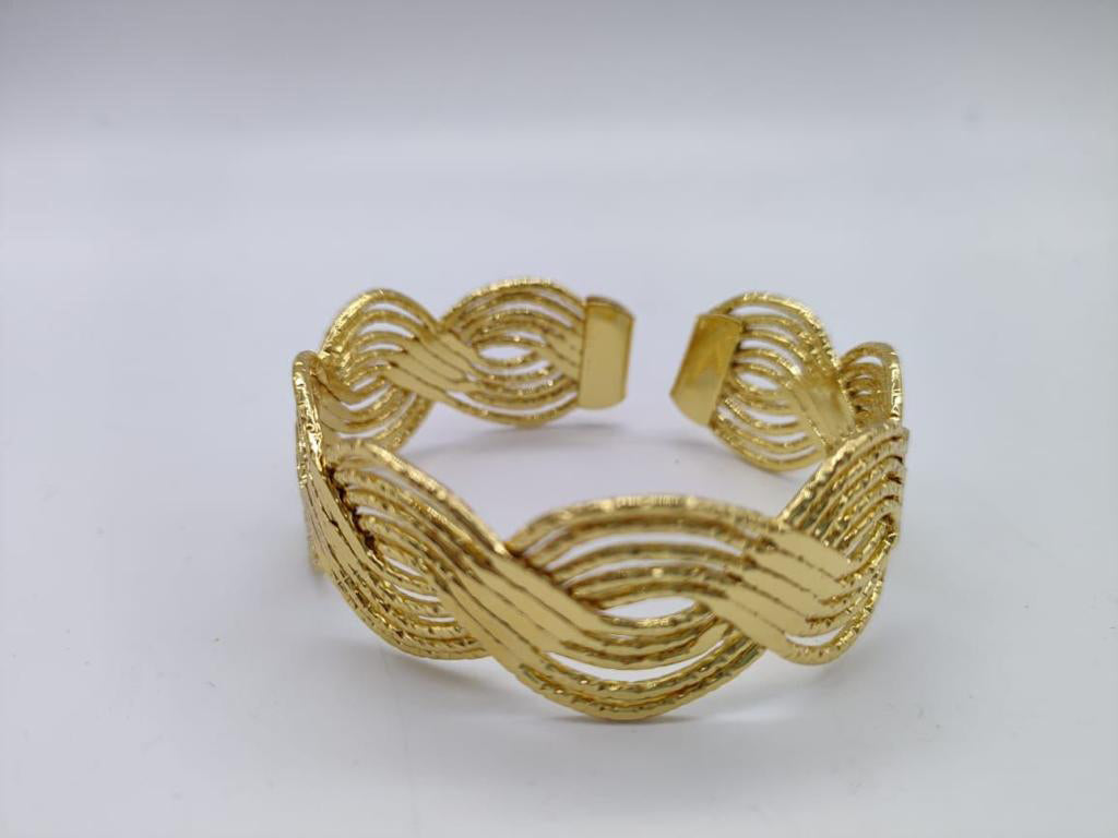 Gold tone bracelet Chunky bangle